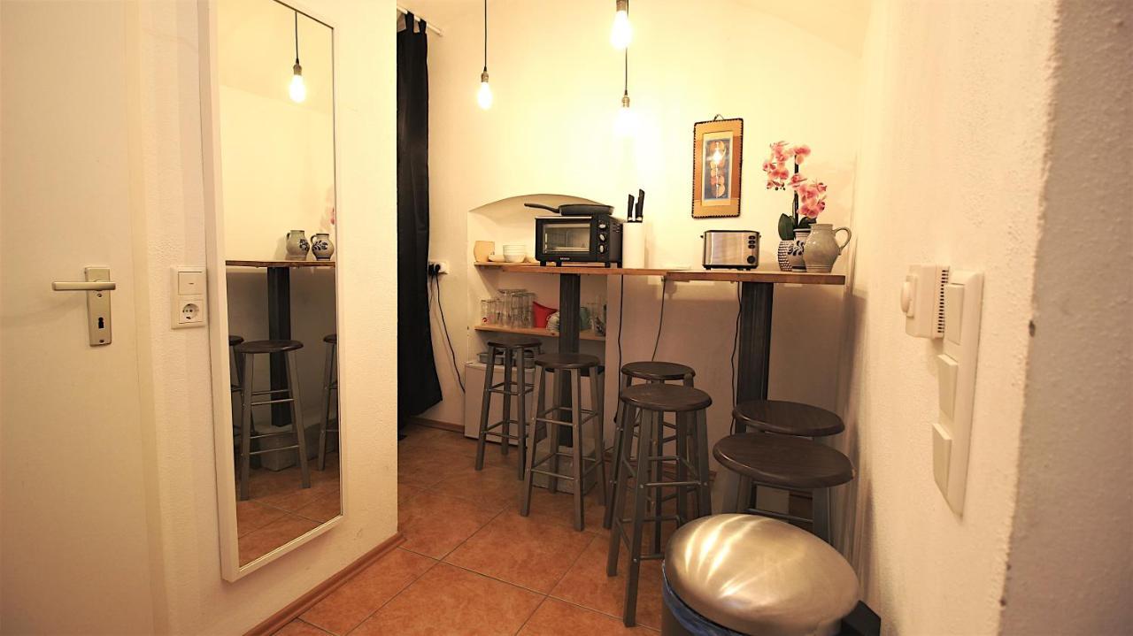 Xxx Fully Equipped Apartment Near Main Station! Würzburg Eksteriør billede