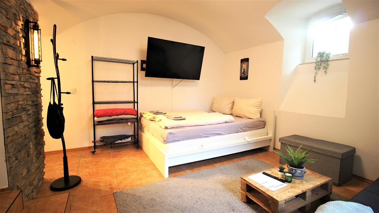Xxx Fully Equipped Apartment Near Main Station! Würzburg Eksteriør billede